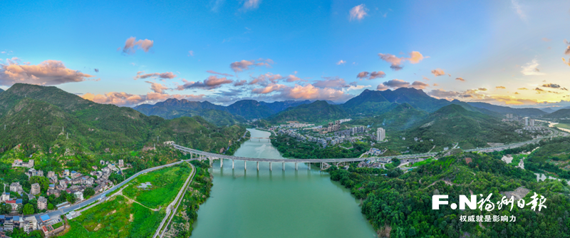 永泰:青山叠翠绘新卷 产业勃发向未来 永泰:青山叠翠绘新卷 产业勃发向未来